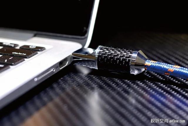 开云体育 开云官网一根数码线 轻松进入音乐殿堂：金枪鱼USB-02 USB线同轴线(图2)